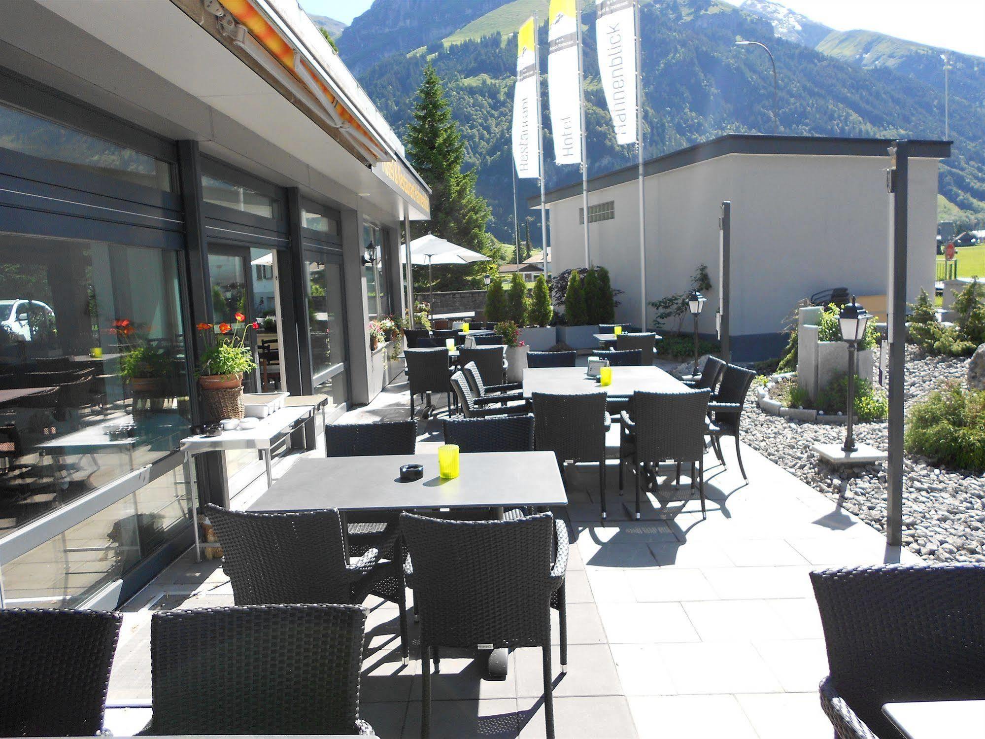 Hahnenblick 3*